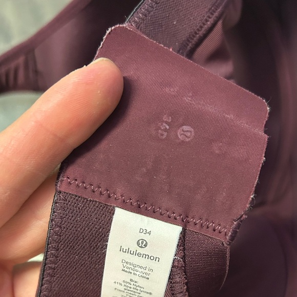 Lululemon Run Times Bra in Burgundy - size D34 - Picture 5 of 5